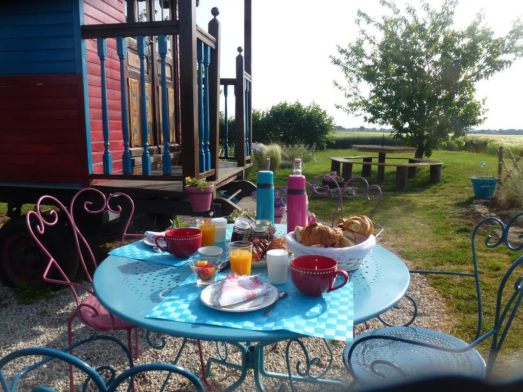 La Petite Fadette Villa Sancoins Exteriör bild